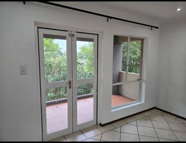 2 bed property to rent in FLORIDA HILLS
